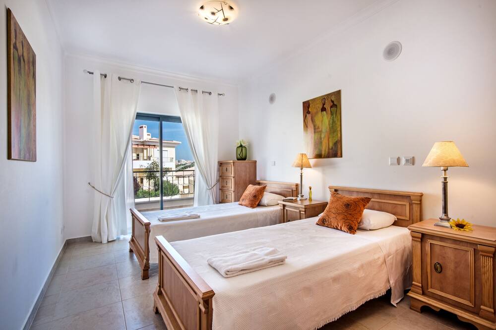 Photo of Bedroom in Porto de Mos