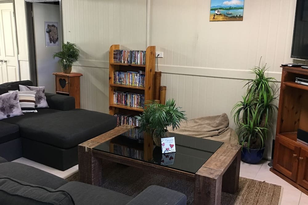 Photo of Livingroom in Rural View