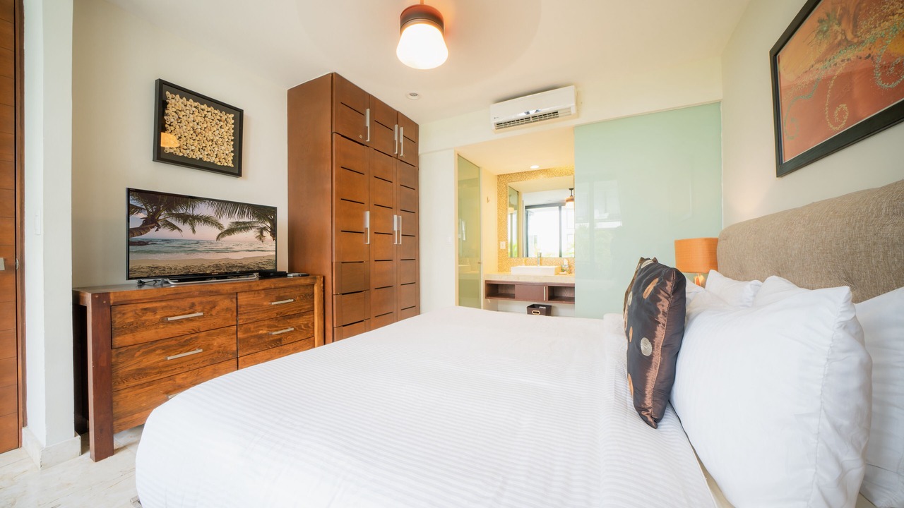 Photo of Bedroom in Downtown