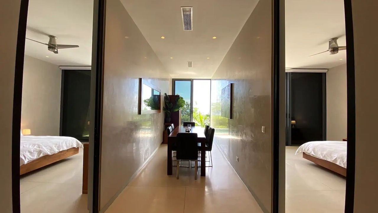Photo of Bedroom in Black Beauty