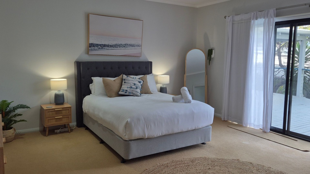 Photo of Bedroom in Elizabeth Beach