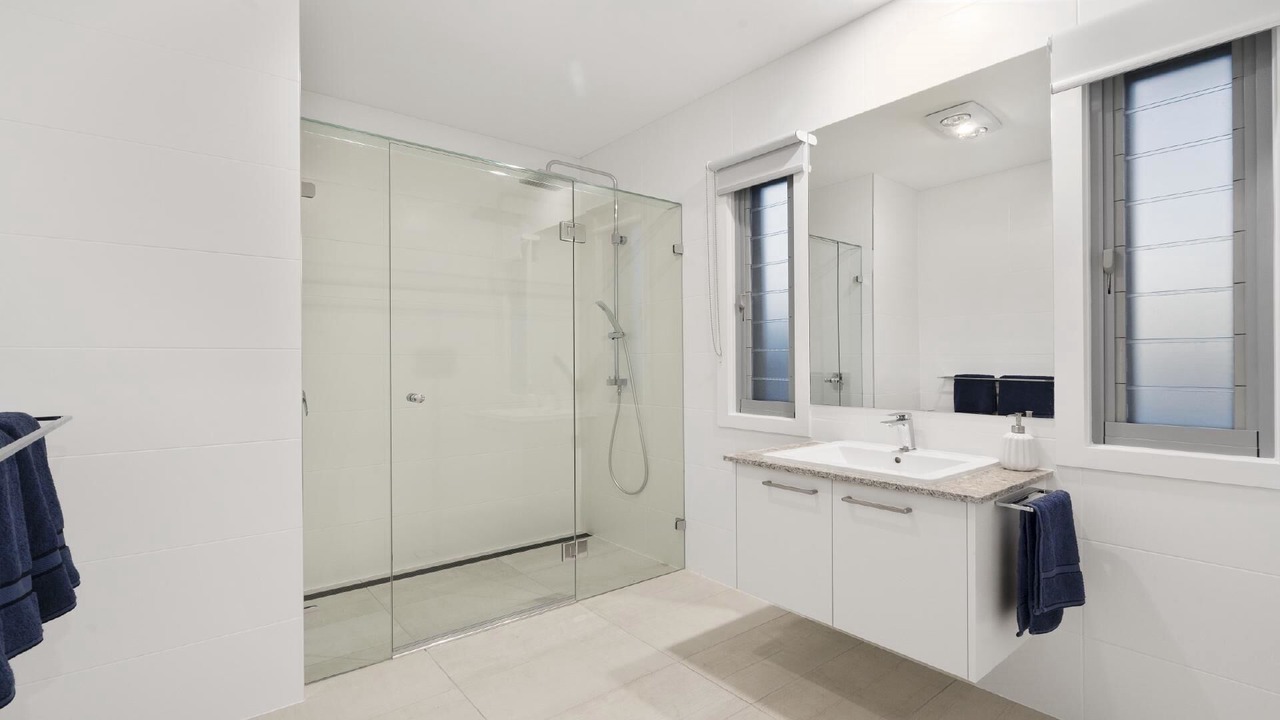 Photo of Bathroom in Banksia Beach
