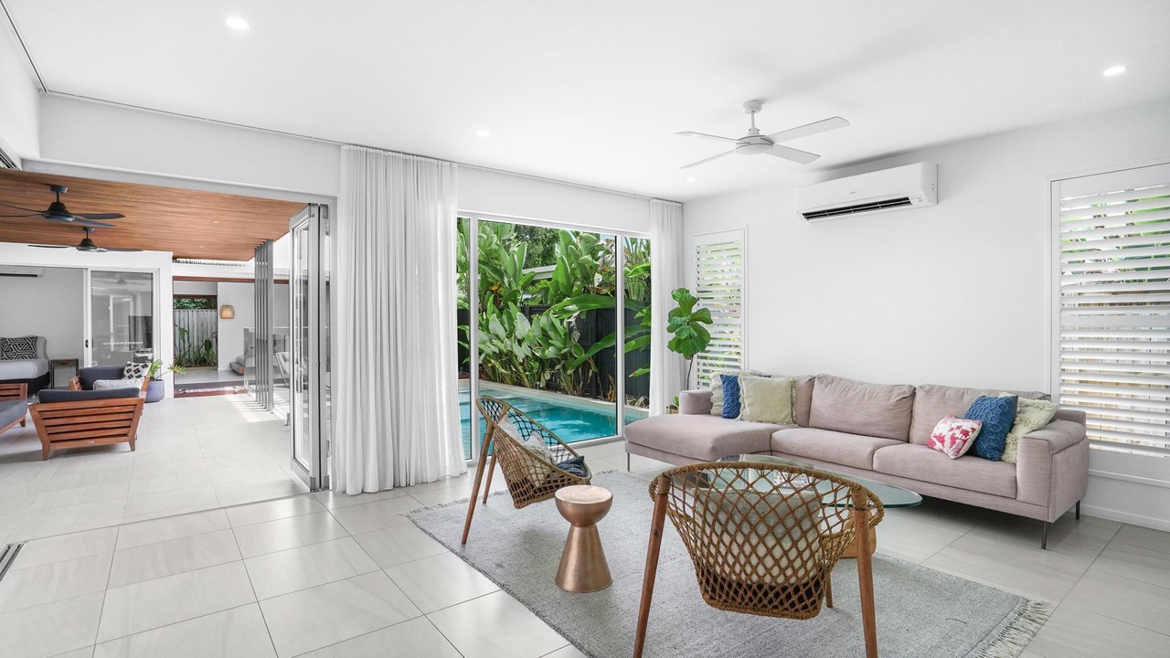 Photo of Livingroom in Palm Cove