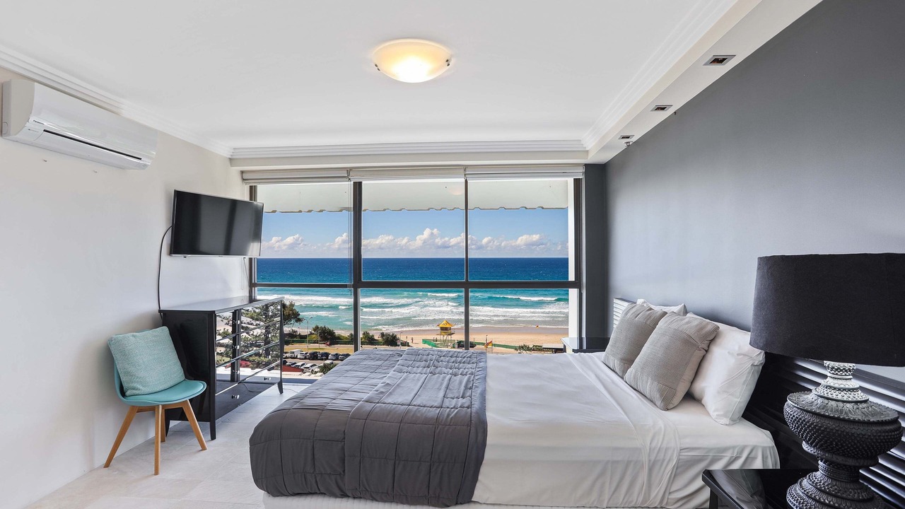 Photo of Bedroom in Main Beach