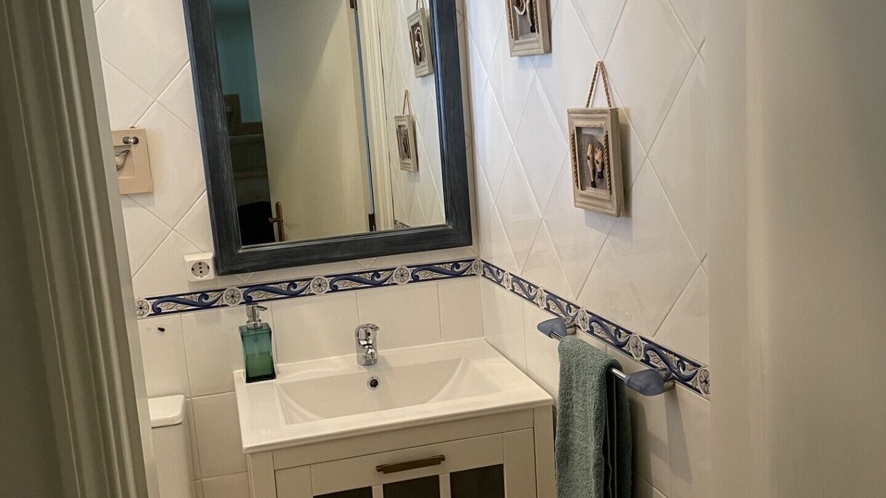 Photo of Bathroom in Manta Rota