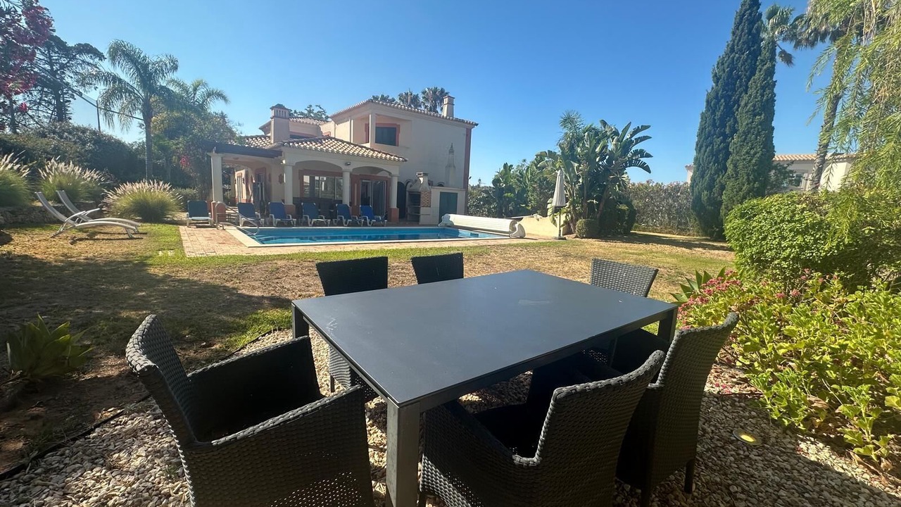 Photo of Outdoor in Estombar