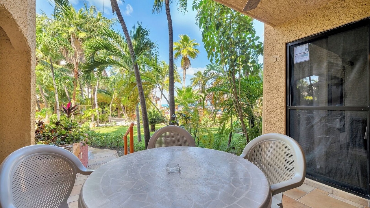 Photo of Outdoor in Centro - Supmza 001
