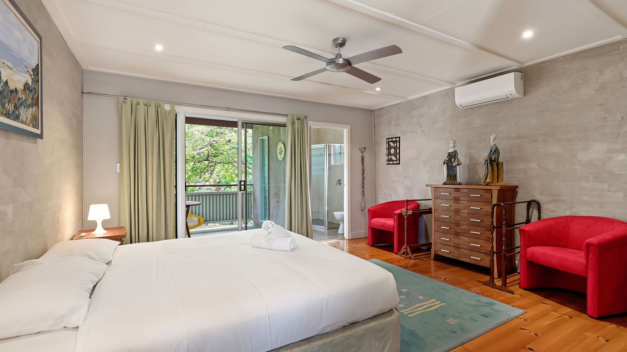 Photo of Bedroom in Point Lookout