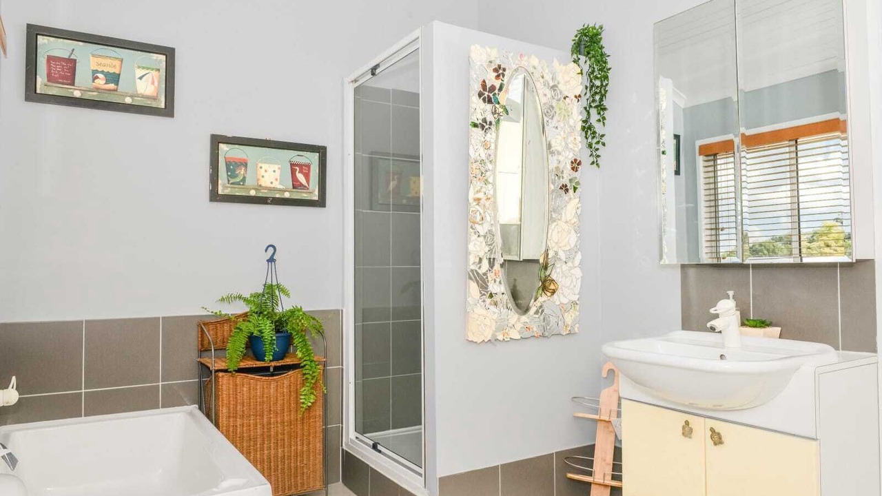 Photo of Bathroom in Balmoral Ridge