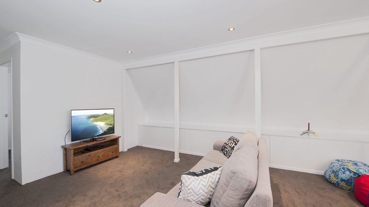 Photo of Livingroom in Shoal Bay