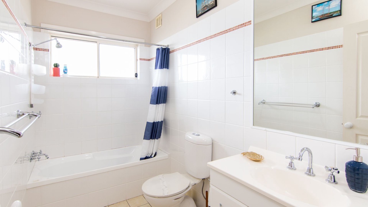 Photo of Bathroom in Tuncurry