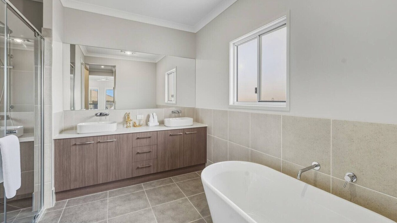 Photo of Bathroom in Park Ridge