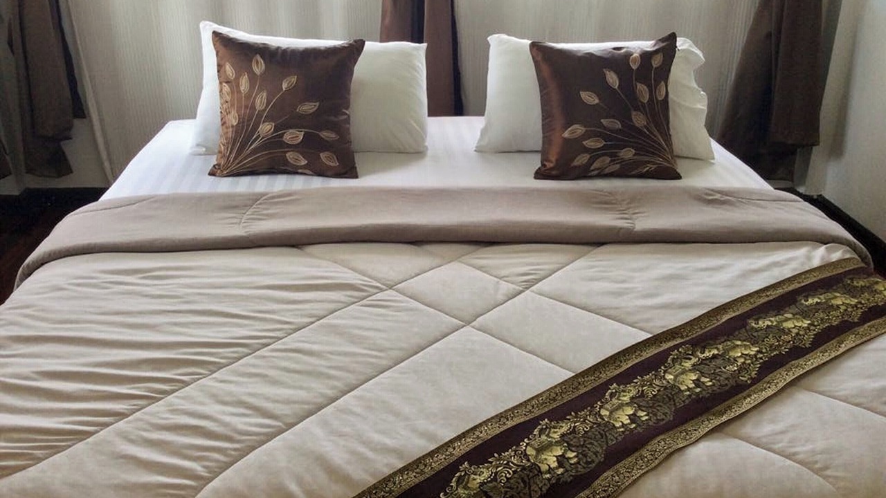 Photo of Bedroom in Khanna Yao