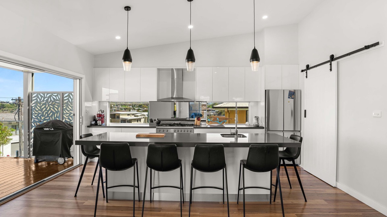 Photo of Kitchen in Kiama Downs