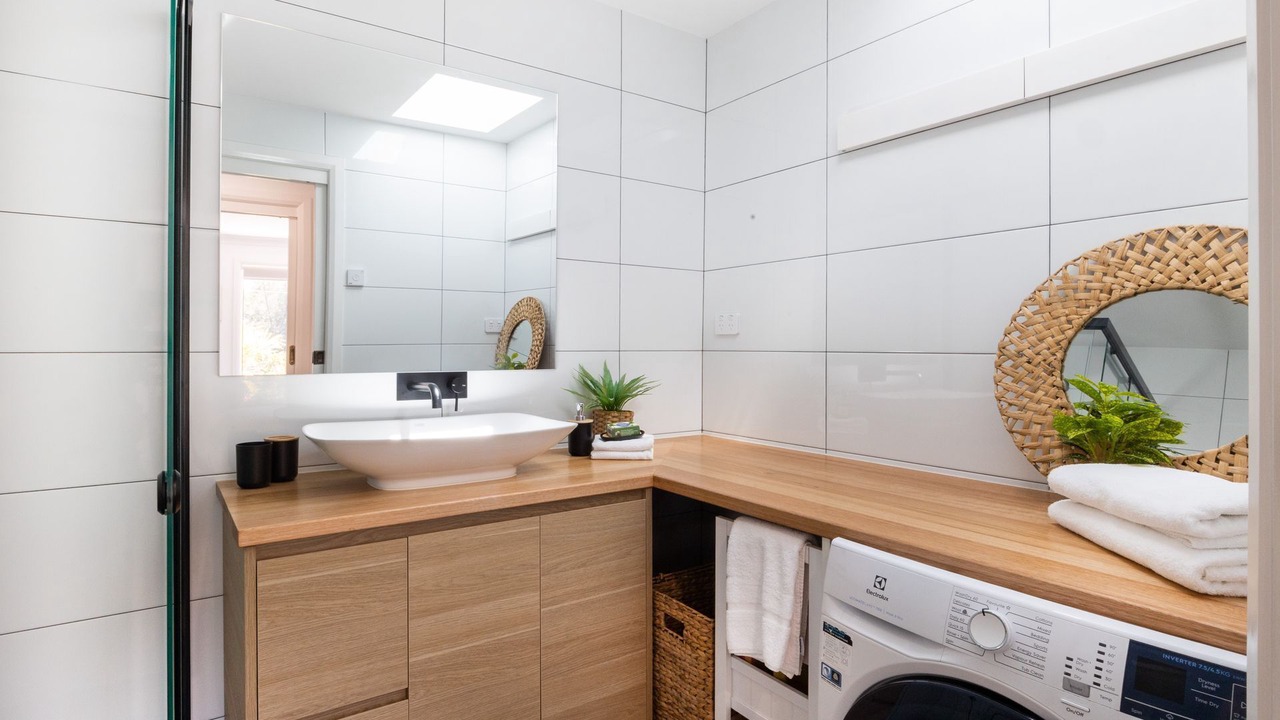 Photo of Bathroom in Narrawallee