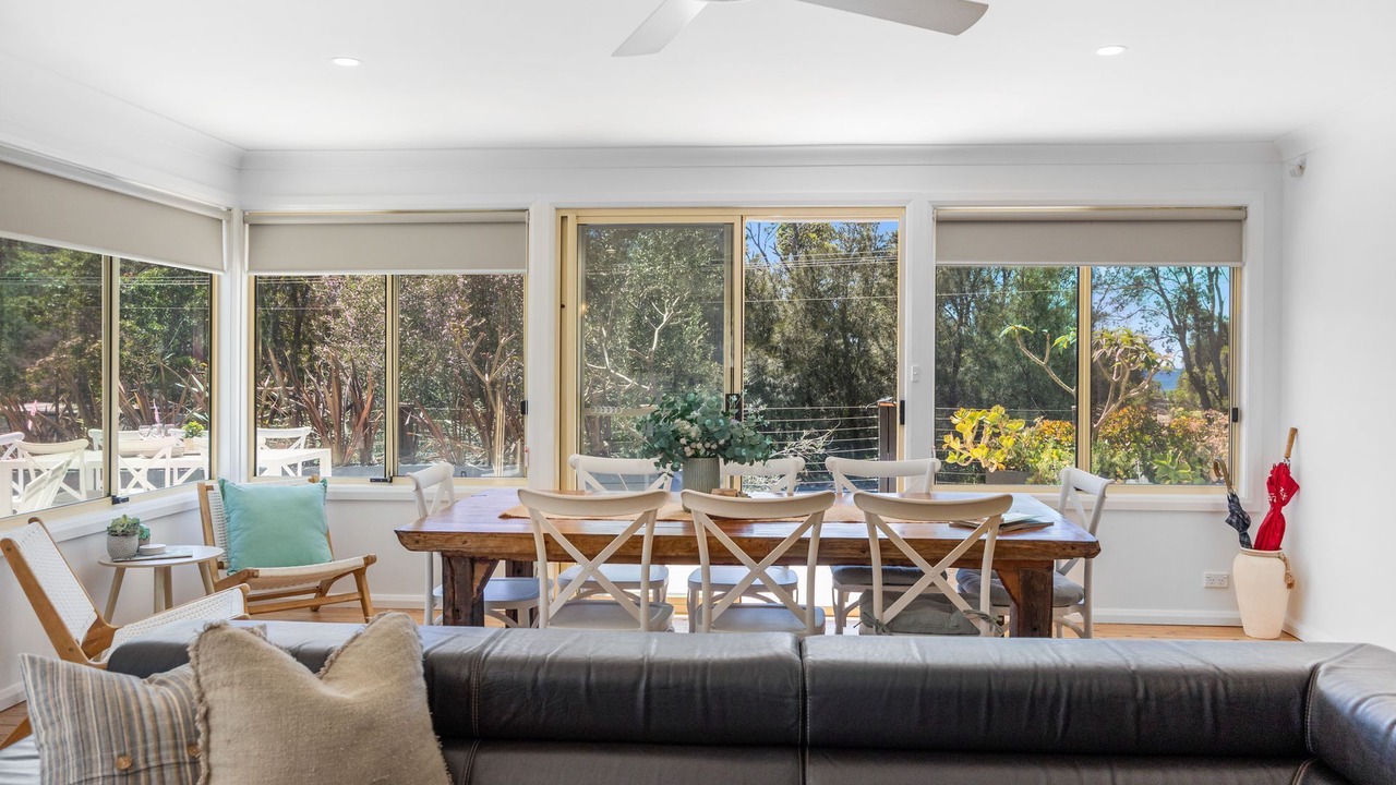 Photo of Livingroom in Narrawallee