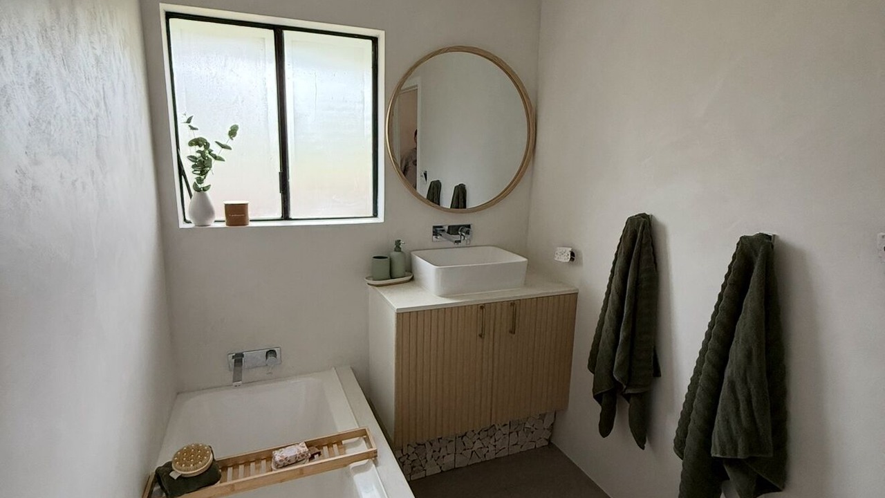 Photo of Bathroom in Elanora