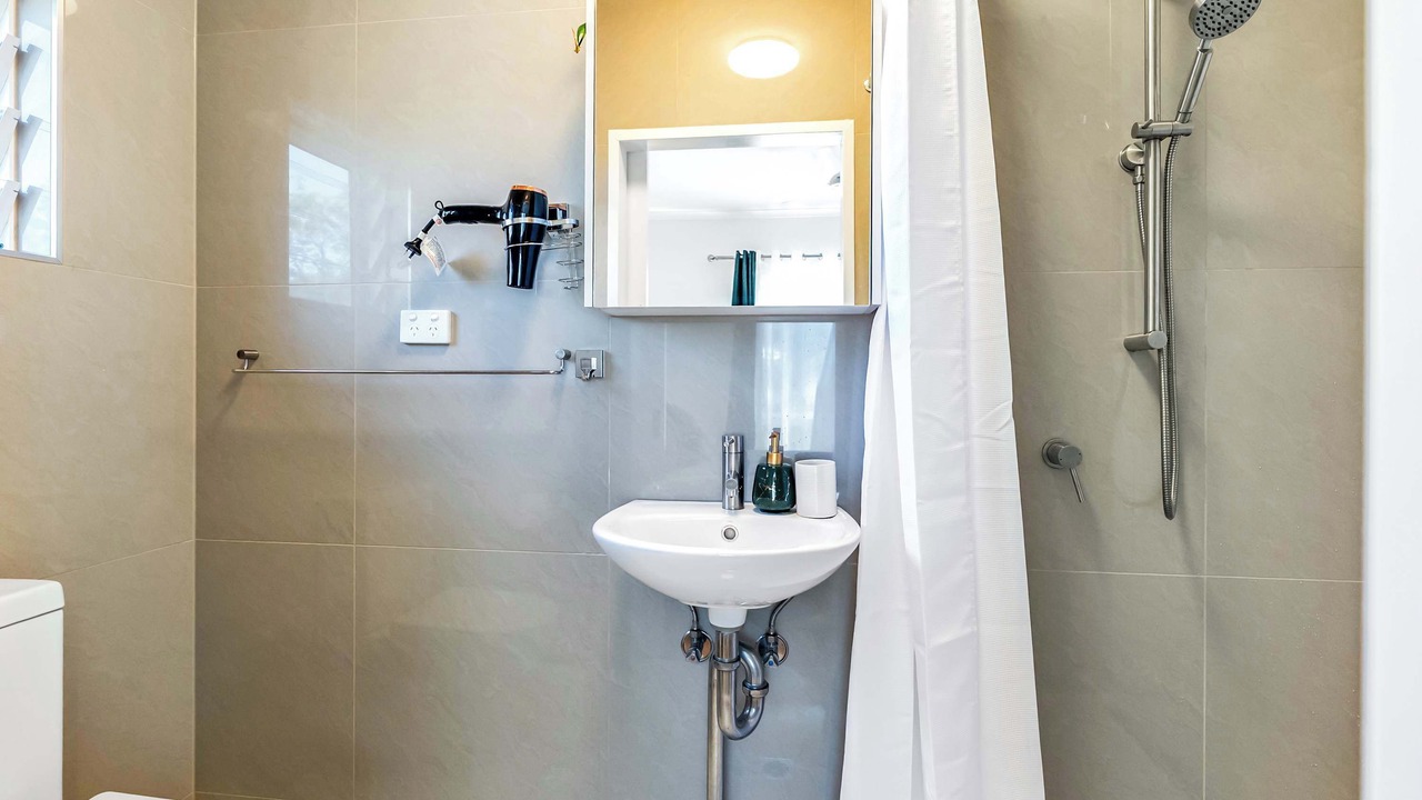 Photo of Bathroom in Holloways Beach