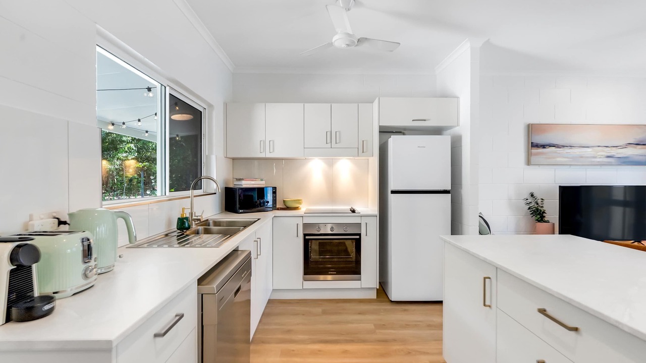 Photo of Kitchen in Holloways Beach