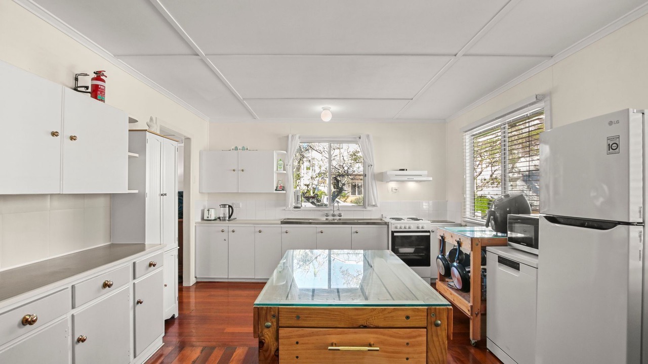 Photo of Kitchen in Golden Beach