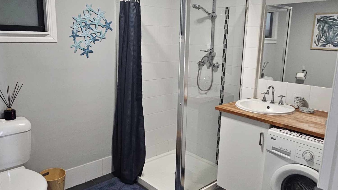 Photo of Bathroom in River Heads