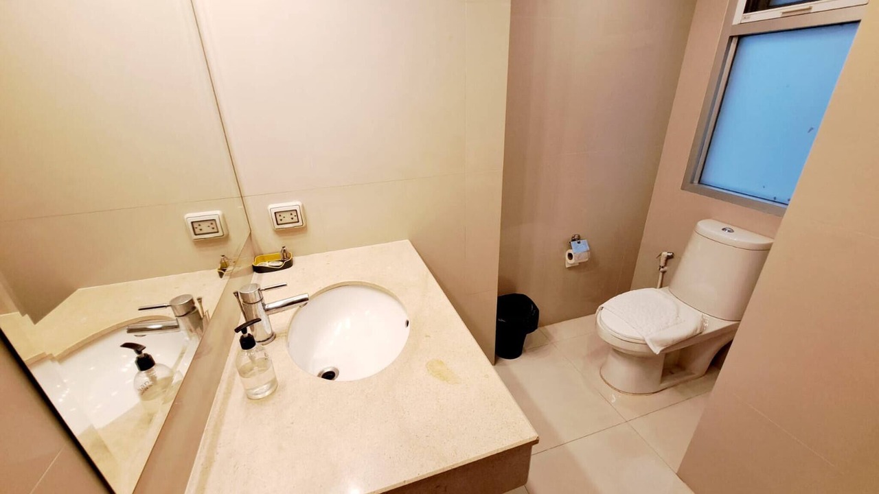 Photo of Bathroom in Khlong Toei Nuea