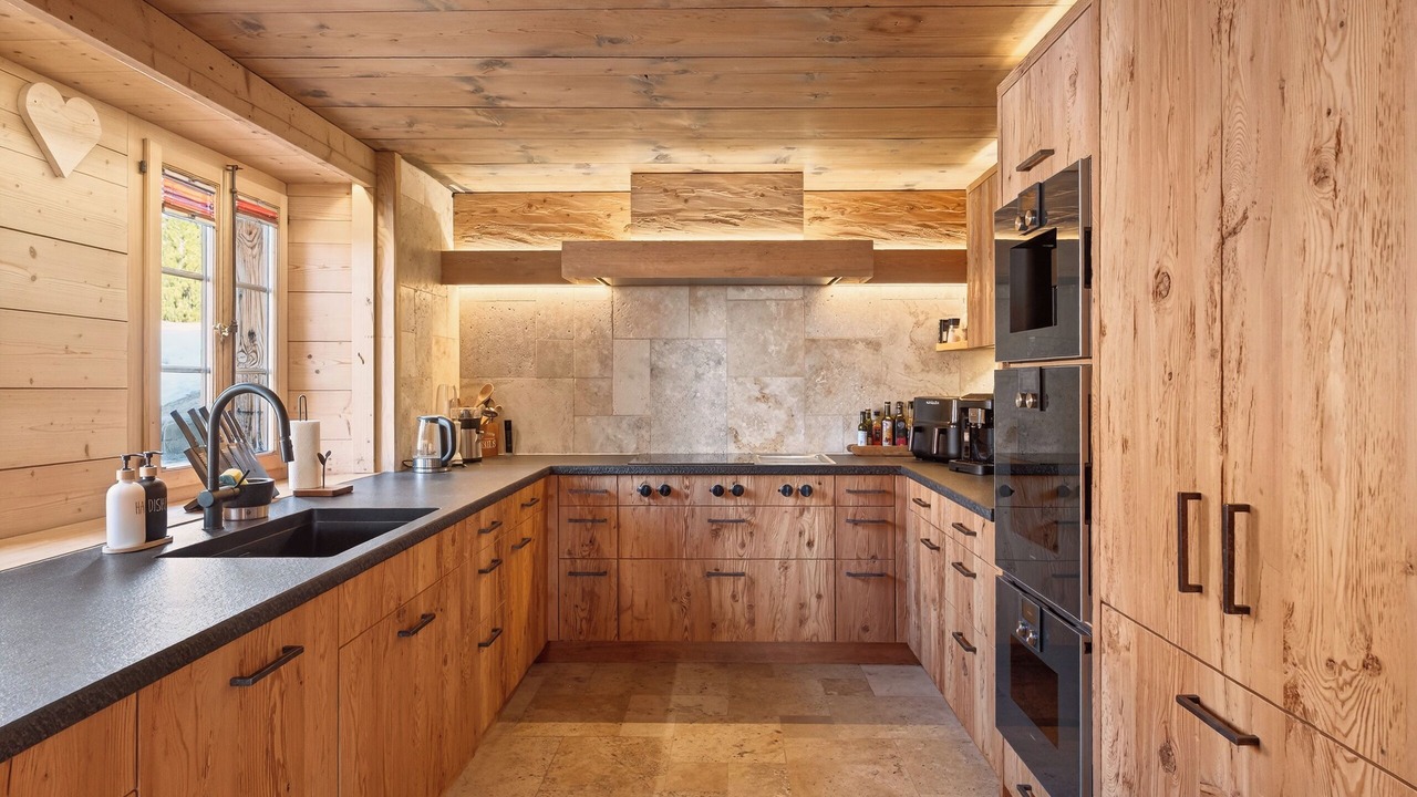 Photo of Kitchen in Zig Zag Ward