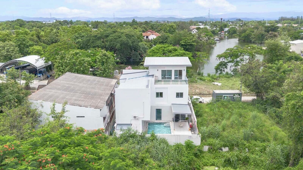 Photo of Outdoor in San Klang