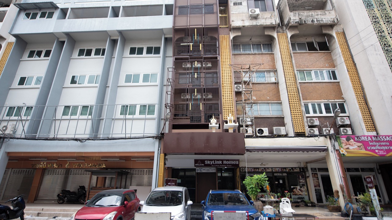 Photo of Outdoor in Makkasan