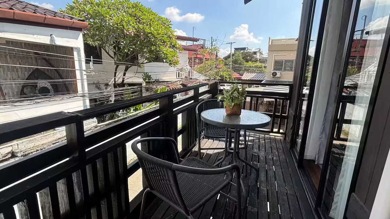 Photo of Outdoor in Thapae