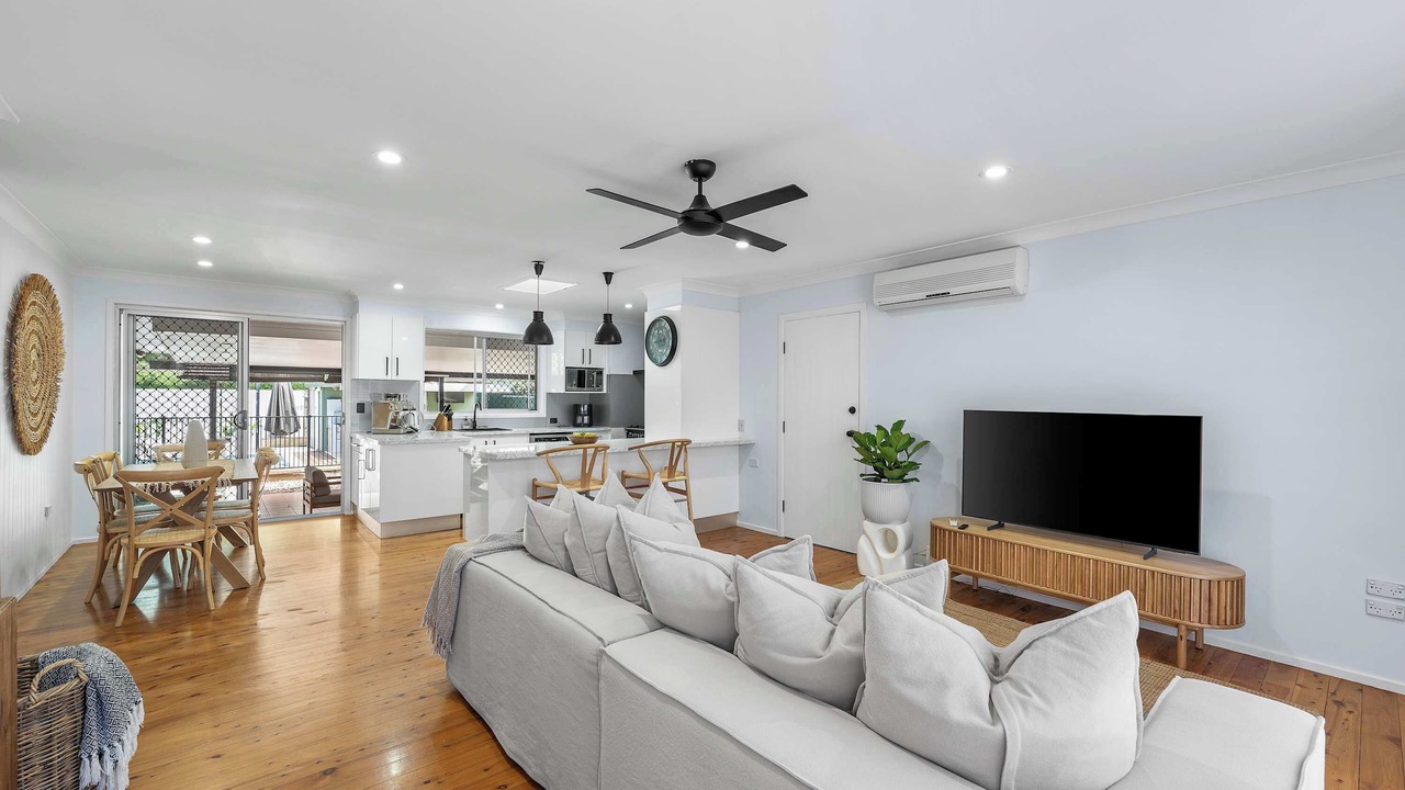 Photo of Livingroom in Currumbin Waters