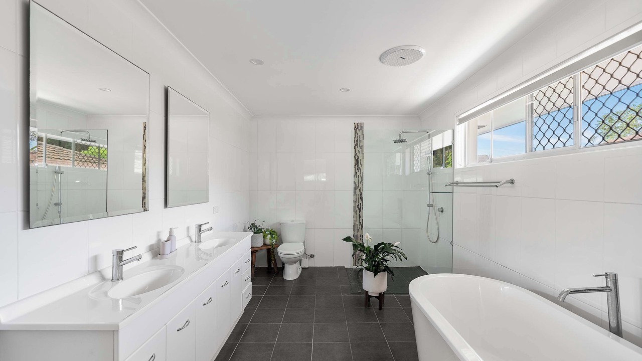 Photo of Bathroom in Currumbin Waters