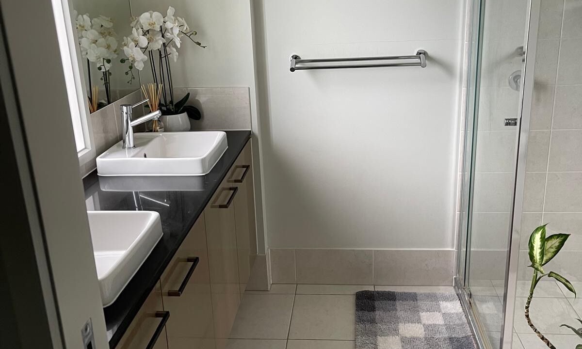 Photo of Bathroom in Deebing Heights