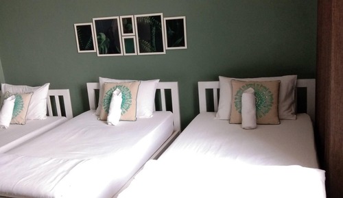 Triple Room with Shared Bathroom