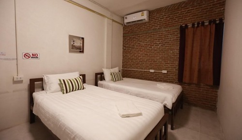 Building 2 Standard Twin Room