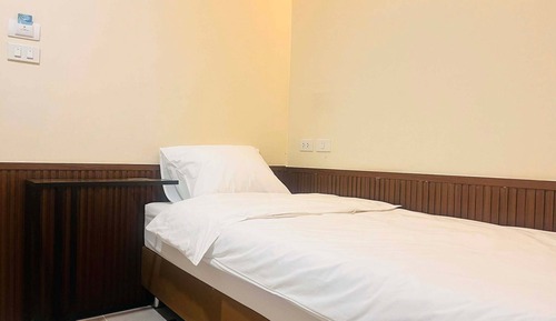Business Single Room