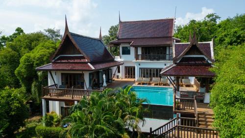 Six-Bedroom House