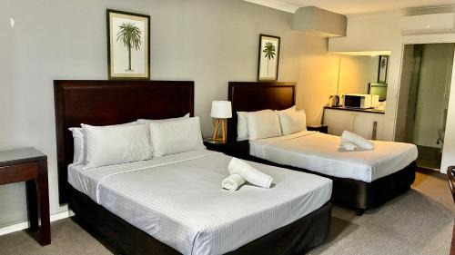 Deluxe Queen Room