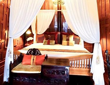 King Room with Balcony